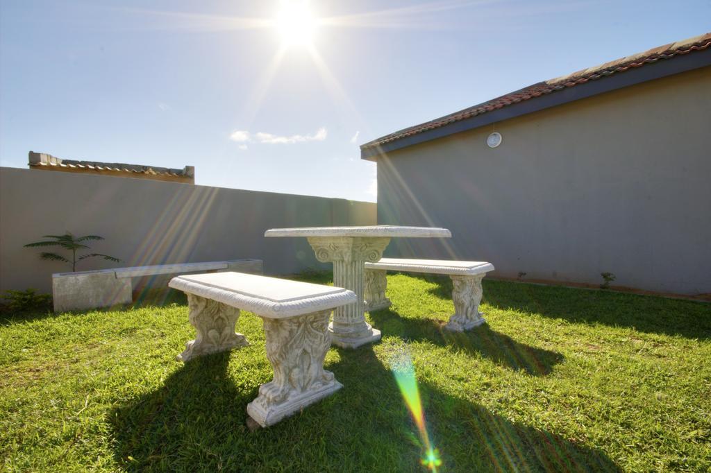 Minilitha Lodge Richards Bay Exterior foto